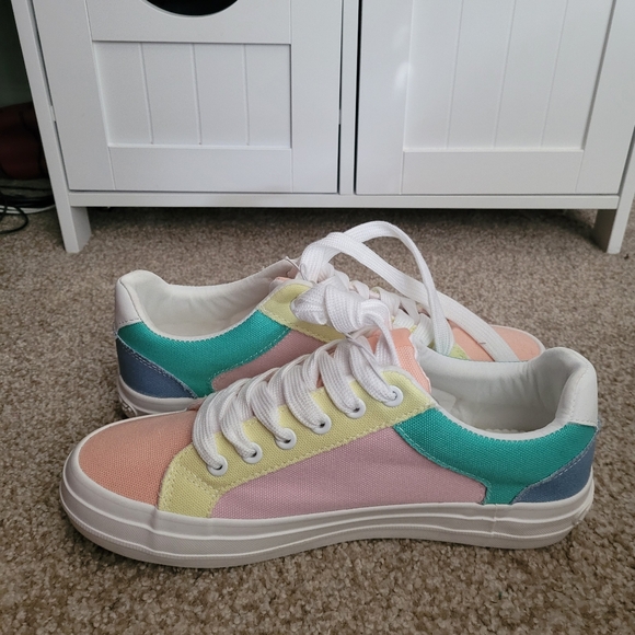 Women's Rocket Dog Retro Colorful Canvas Sneakers, Size 8 - Picture 4 of 9